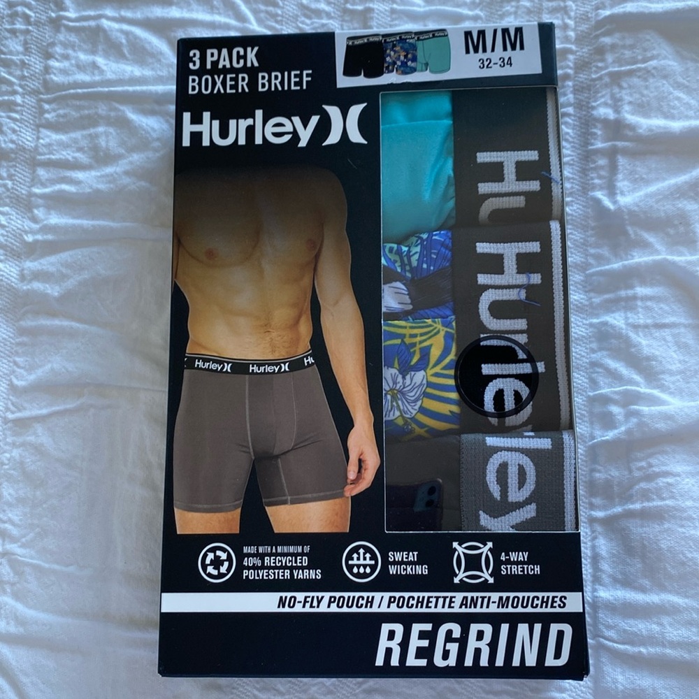 Men’s Hurley 3 pack boxer briefs. Made from minimum of 40% recycled polyester. M